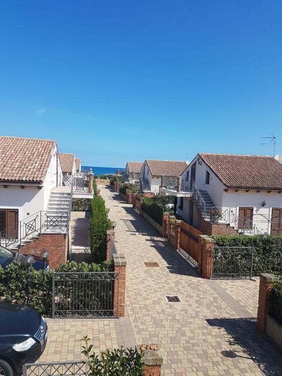 הוילה קמפופליצ'ה די רוצ'לה Mansarda Camelie Via Dei Normanni, 45 מראה חיצוני תמונה